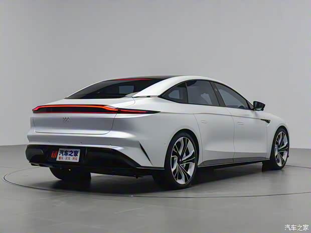 智己汽车 智己L7 2021款 基本型 智己汽车 智己L7 2021款 基本型