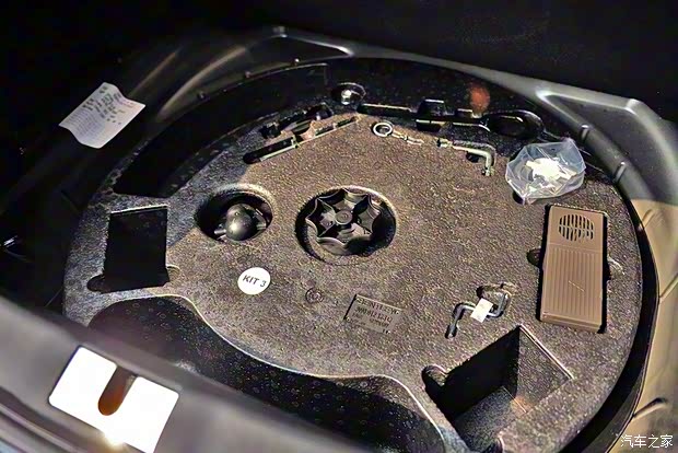 賓利 歐陸 2015款 4.0T GT3-R