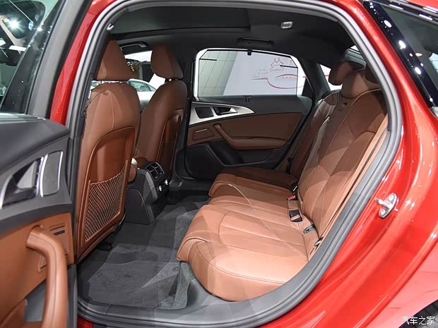 一汽-大眾奧迪 奧迪A6L 2018款 30周年年型 35 TFSI 運(yùn)動(dòng)型