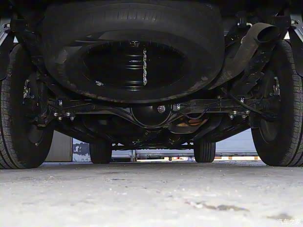 江铃汽车 大道 2023款 商用版 江铃汽车 大道 2023款 商用版