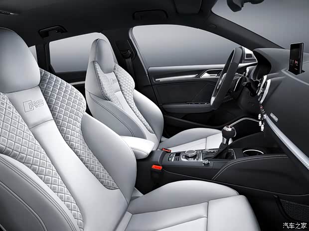 奥迪RS 奥迪RS 3 2017款 RS 3 Sportback 奥迪RS 奥迪RS 3 2017款 RS 3 Sportback