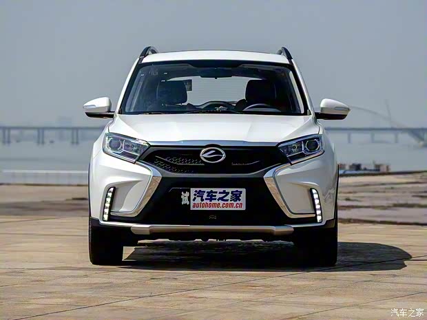 陆风汽车 陆风X2 2017款 1.6L 自动铂锐版