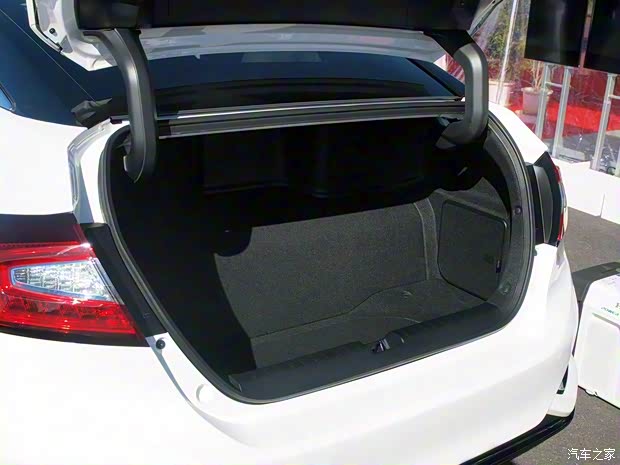 本田(進(jìn)口) FCEV 2016款 基本型