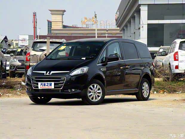 東風(fēng)裕隆 大7 MPV 2016款 2.0T 豪華型 東風(fēng)裕隆 大7 MPV 2016款 2.0T 豪華型