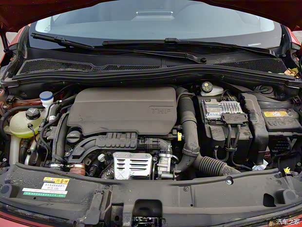 东风标致 标致2008 2018款 230THP 自动豪华版 东风标致 标致2008 2018款 230THP 自动豪华版