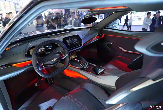 雪佛兰(进口) CHEVROLET FNR-X 2017款 基本型 雪佛兰(进口) CHEVROLET FNR-X 2017款 基本型