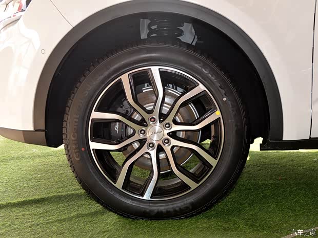 众泰汽车 大迈X7 2017款 1.8T 手动至尊型