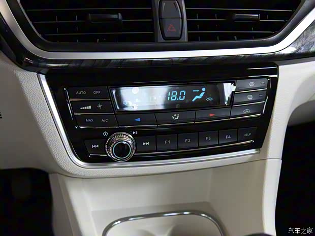 东南汽车 V5菱致 2017款 1.5L 手动新贵型