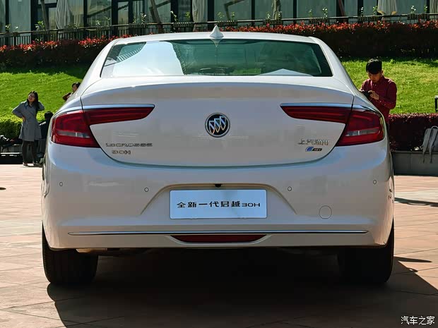 上汽通用别克 君越 2016款 30H 基本型