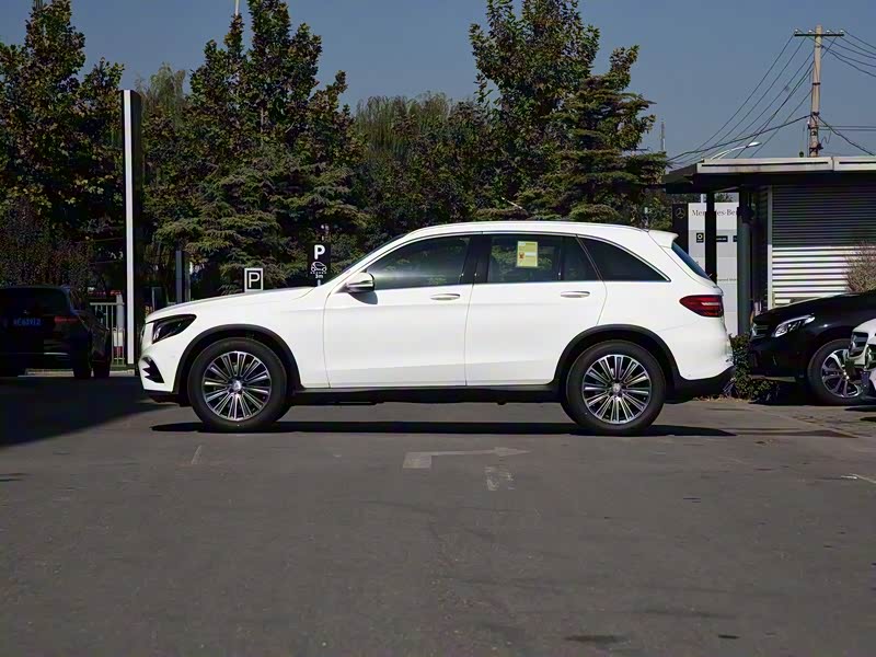 奔驰GLC 2017款 GLC 260 4MATIC 动感型 36