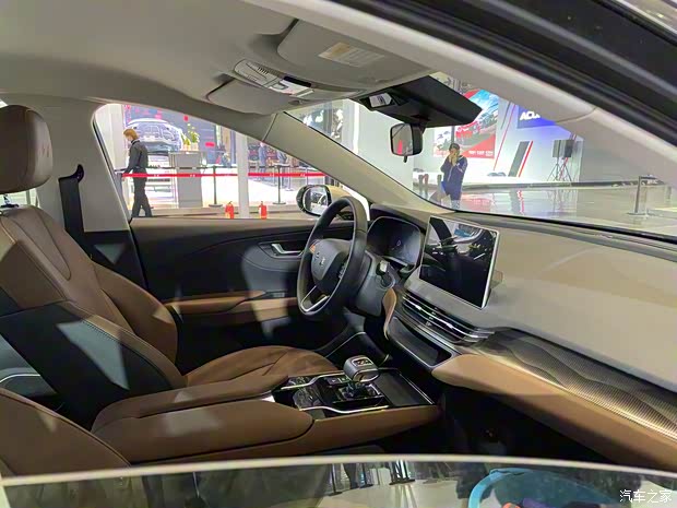 一汽红旗 红旗E-QM5 2021款 基本型