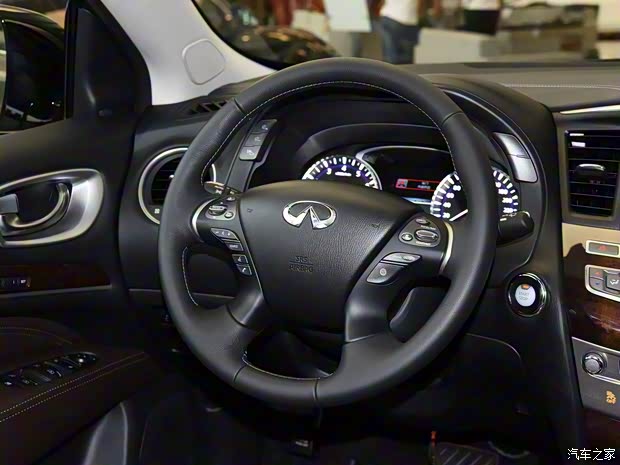 英菲尼迪(進(jìn)口) 英菲尼迪QX60 2016款 2.5T Hybrid 四驅(qū)全能版