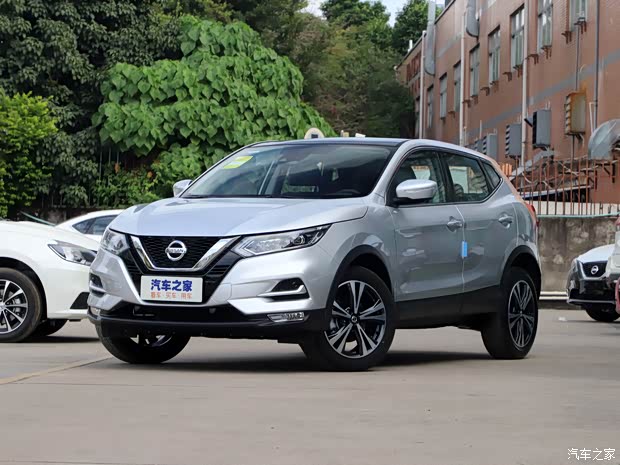 東風(fēng)日產(chǎn) 逍客 2021款 2.0L CVT豪華版