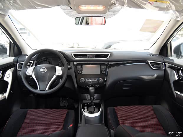 东风日产 逍客 2017款 2.0L CVT精英版 东风日产 逍客 2017款 2.0L CVT精英版