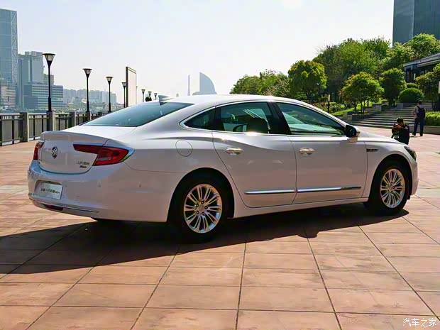 上汽通用别克 君越 2016款 30H 基本型