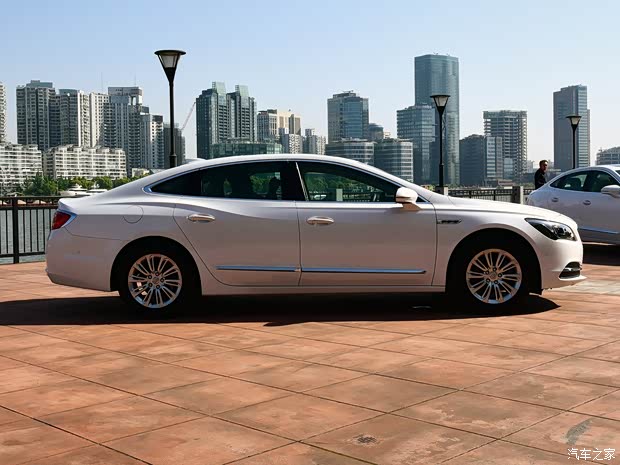 上汽通用别克 君越 2016款 30H 基本型