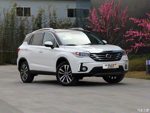 广汽乘用车 传祺GS4 2016款 235T 手动豪华版 广汽乘用车 传祺GS4 2016款 235T 手动豪华版