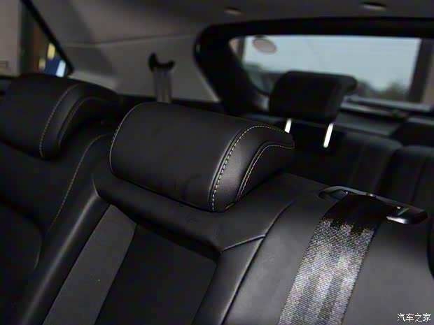 众泰汽车 大迈X7 2017款 上进版 2.0T DCT黄山型 7座