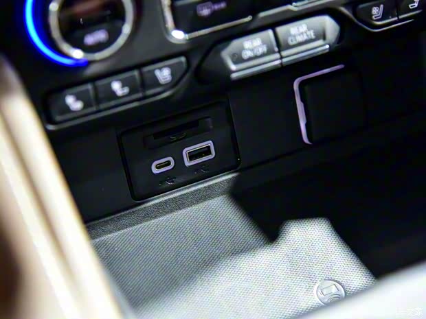 雪佛蘭(進(jìn)口) Suburban 2020款 High Country