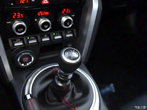 斯巴魯 斯巴魯BRZ 2017款 2.0i 手動(dòng)type-S版