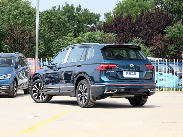 上汽大众 途观L 2022款 380TSI 自动四驱基本型