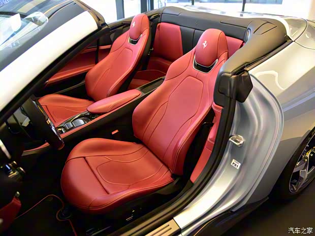 法拉利 Portofino 2021款 3.9T M