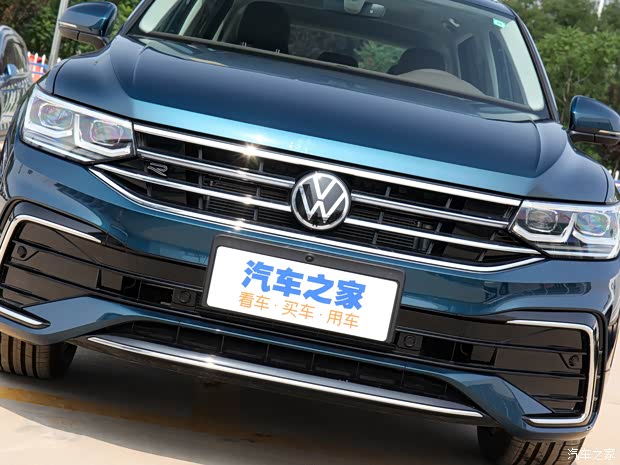 上汽大众 途观L 2022款 380TSI 自动四驱基本型