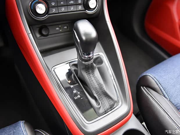 上汽集团 名爵ZS 2017款 1.5L 自动Tommy Hilfiger限量版