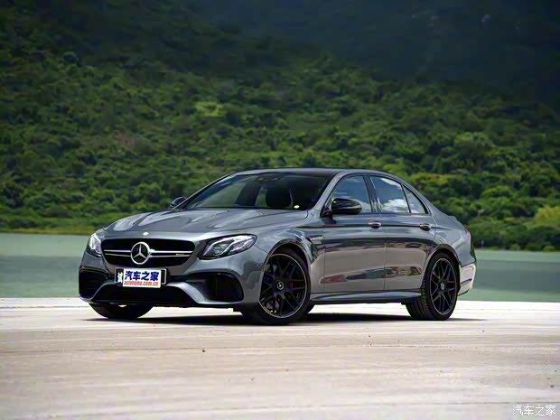 梅赛德斯-AMG 奔驰E级AMG 2017款 AMG E 63 S 4MATIC+ 梅赛德斯-AMG 奔驰E级AMG 2017款 AMG E 63 S 4MATIC+