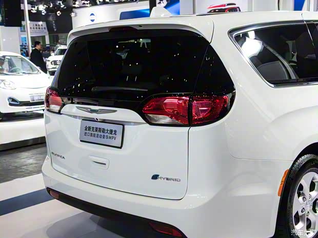 克萊斯勒(進(jìn)口) 大捷龍PHEV(進(jìn)口) 2018款 3.6L 插電混動版