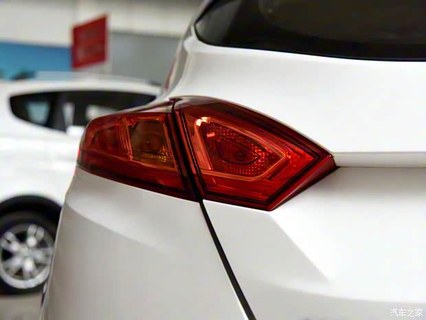 長安汽車 逸動 2016款 XT 1.6L 手動俊酷型 國V