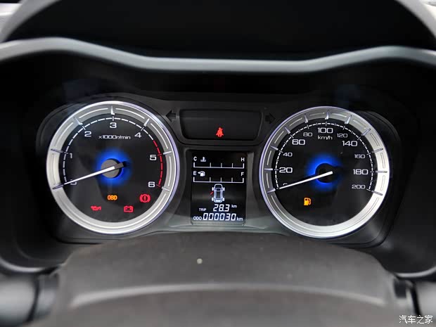 江西五十铃 瑞迈 2016款 2.8T两驱超豪华款JE493ZLQ4CA