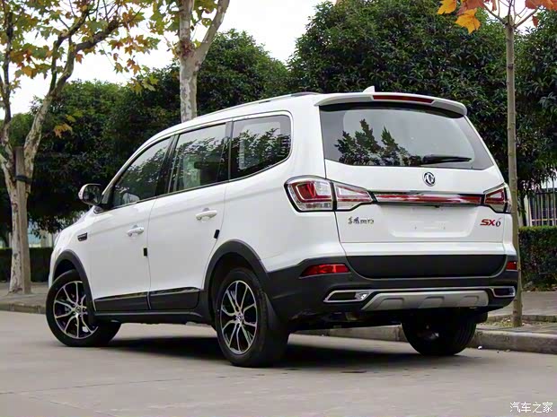 东风风行 风行SX6 2018款 1.6L CVT豪华型