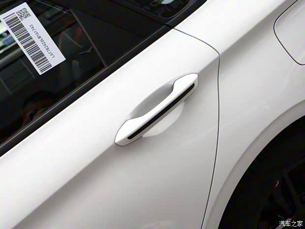 吉利汽车 缤瑞 2021款 1.4T CVT F-TYPE运动版