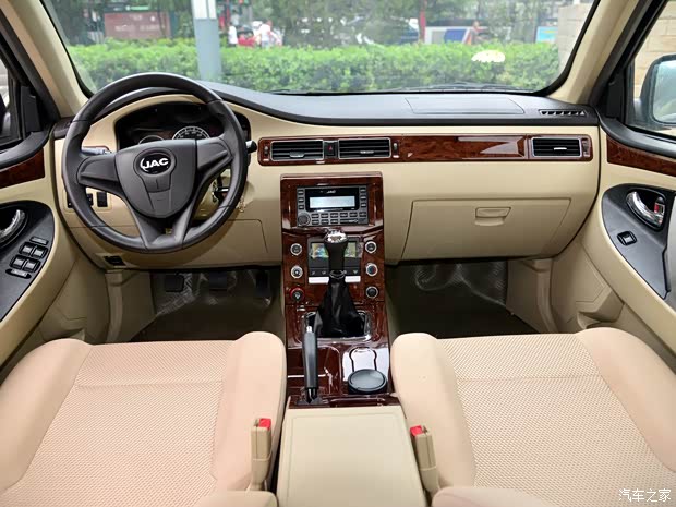 江淮汽車 瑞鈴 2015款 2.5T V5 限量版 兩驅(qū)大雙排4B2-95C43