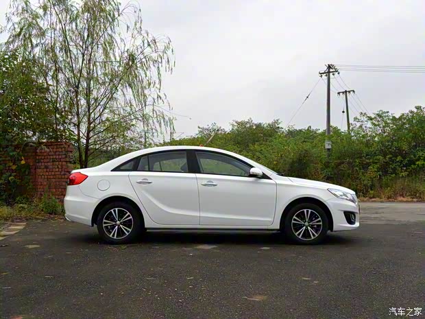 海馬鄭州 海馬M6 2017款 1.5T CVT運(yùn)動(dòng)尊貴型