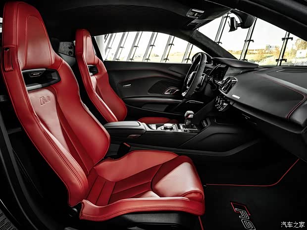 Audi Sport 奧迪R8 2021款 Panther Edition