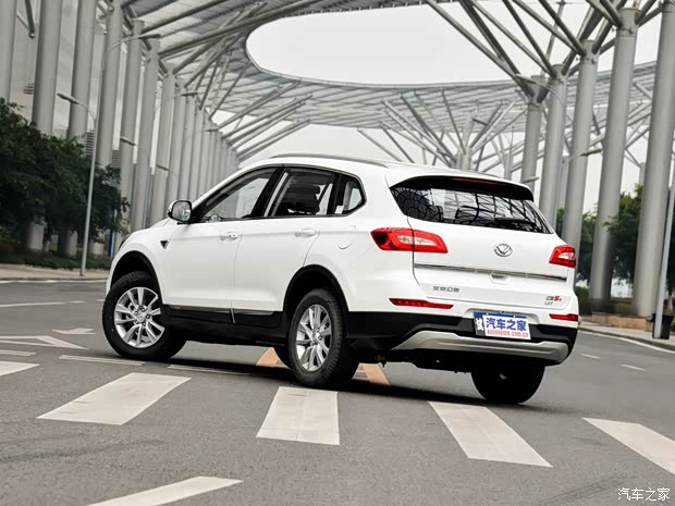 北汽银翔 北汽幻速S6 2016款 1.5T 手动领先型