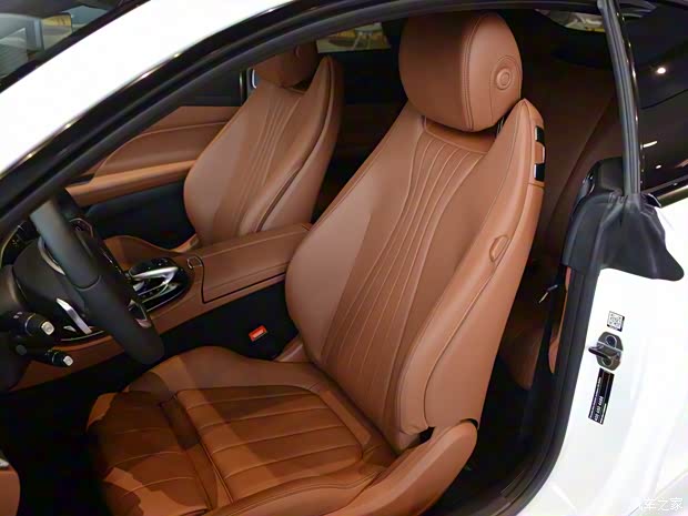 奔驰(进口) 奔驰E级(进口) 2017款 E 200 4MATIC Coupe