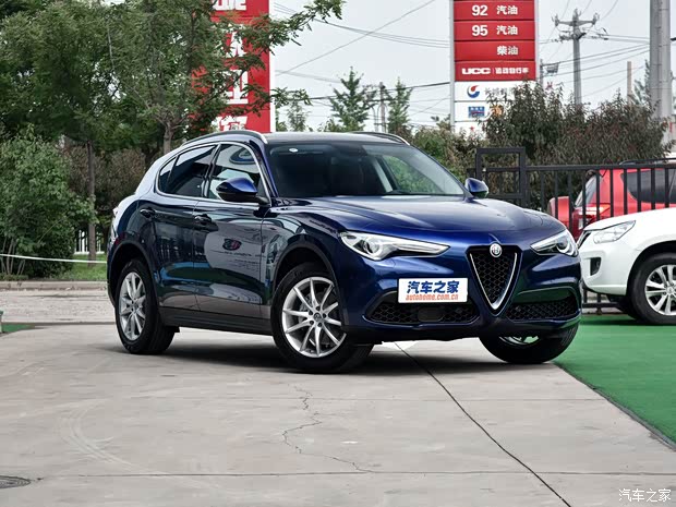 阿尔法·罗密欧 Stelvio 2017款 2.0T 280HP 豪华版
