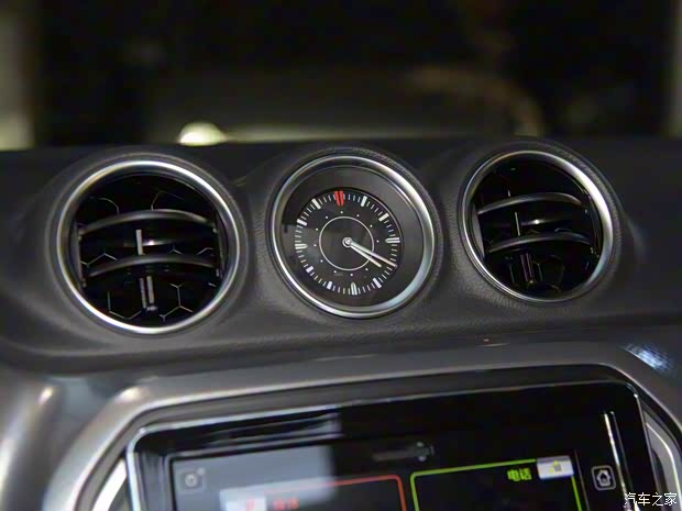 長(zhǎng)安鈴木 維特拉 2016款 1.4T 自動(dòng)四驅(qū)旗艦型