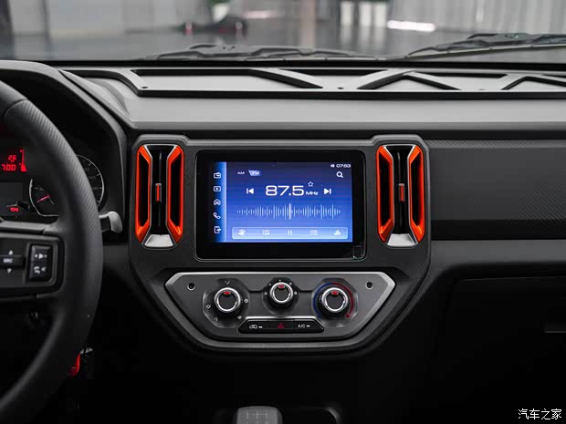 上汽通用五菱 五菱征途 2021款 越境征途版