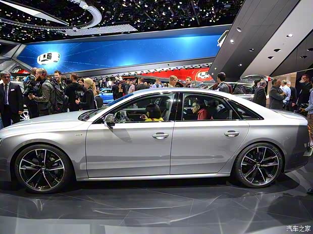 奧迪(進(jìn)口) 奧迪S8 2015款 S8 plus