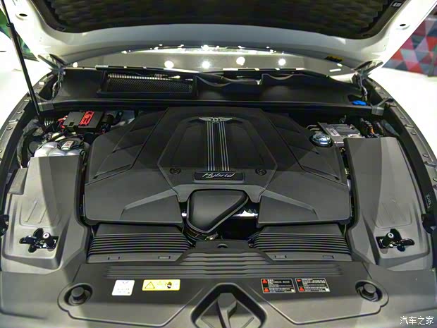 賓利 添越PHEV 2021款 3.0T PHEV