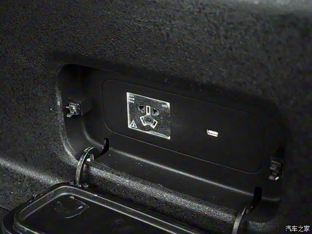 上汽通用五菱 五菱征途 2021款 越境征途版