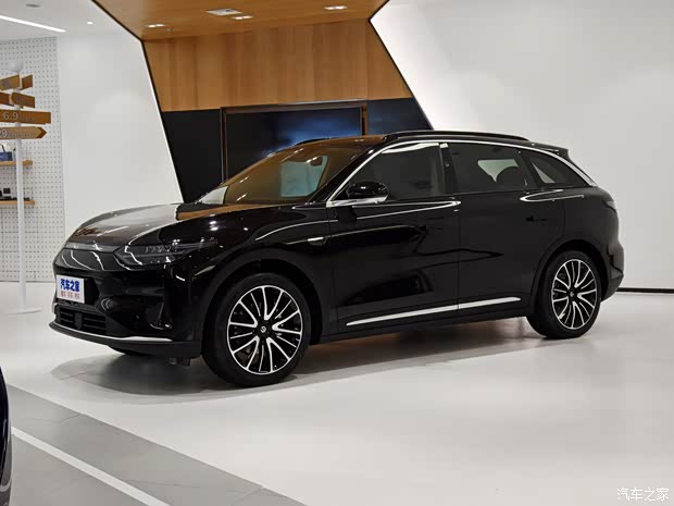 零跑汽车 零跑C11 2021款 性能版 零跑汽车 零跑C11 2021款 性能版