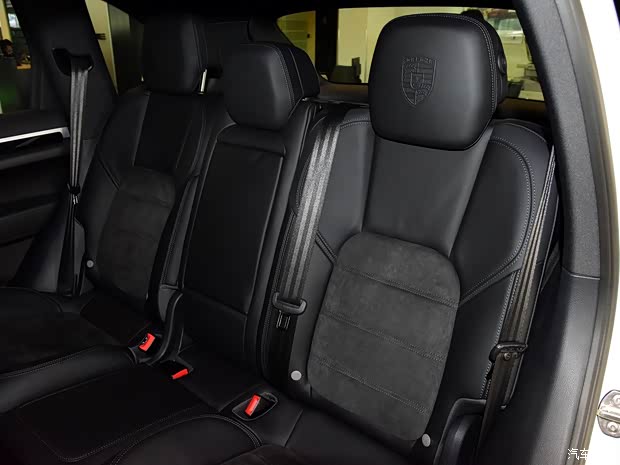 保時(shí)捷 Cayenne 2016款 Cayenne Platinum Edition 3.0T