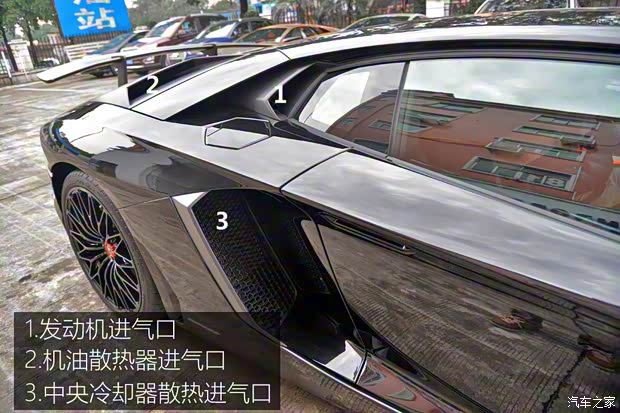 兰博基尼 Aventador 2015款 LP 750-4 Superveloce