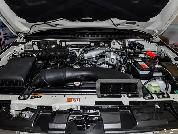 三菱(进口) 帕杰罗(进口) 2018款 3.0L 自动尊贵版