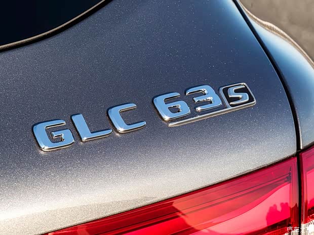 梅赛德斯-AMG 奔驰GLC AMG 2017款 AMG GLC 63 S 4MATIC 梅赛德斯-AMG 奔驰GLC AMG 2017款 AMG GLC 63 S 4MATIC